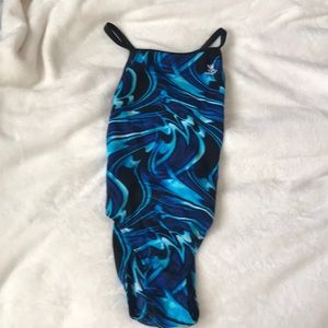One piece swim suit